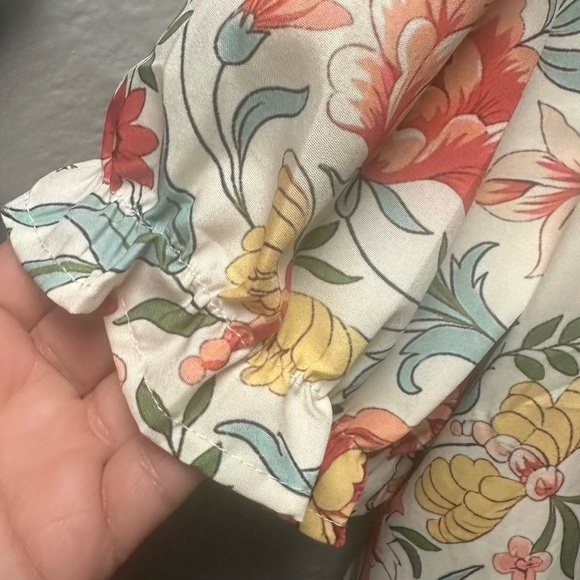 Floral Blouse - Picture 6 of 10